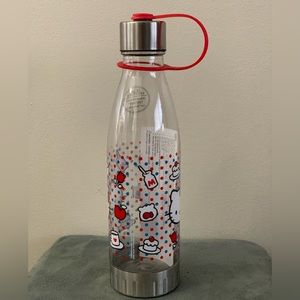 Hello Kitty plastic water bottle - NEW